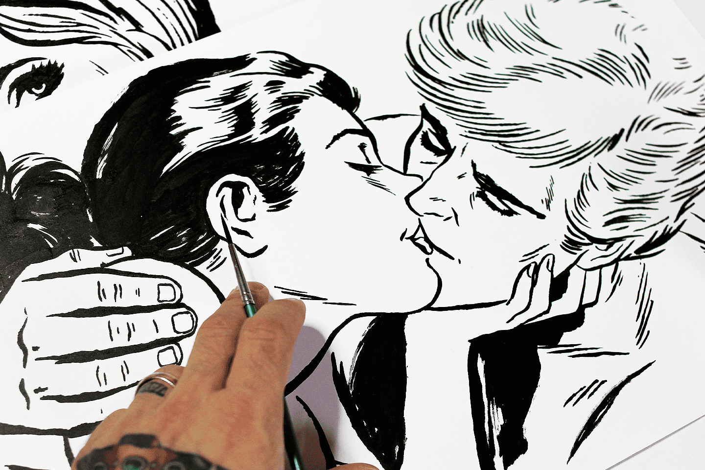 Blank_Sketch_Kiss