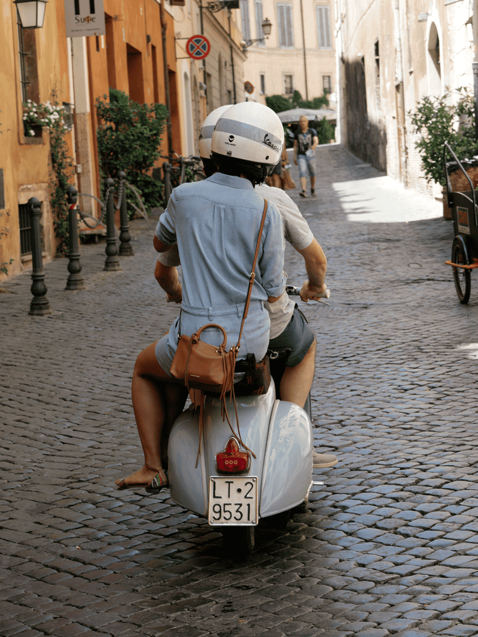 SapphireItaly_1280_Scooter2